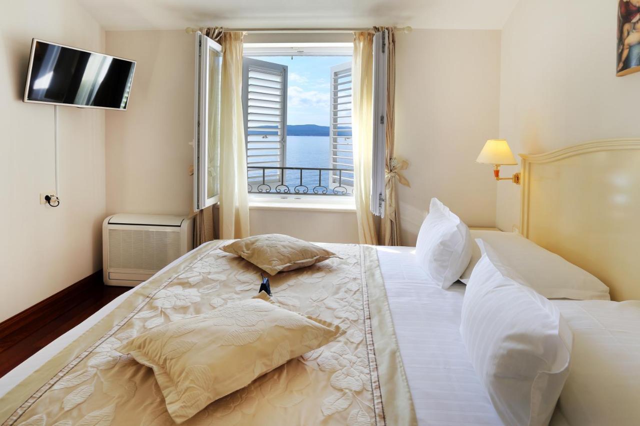 Hotel Sunceva Postelja Brela Bagian luar foto