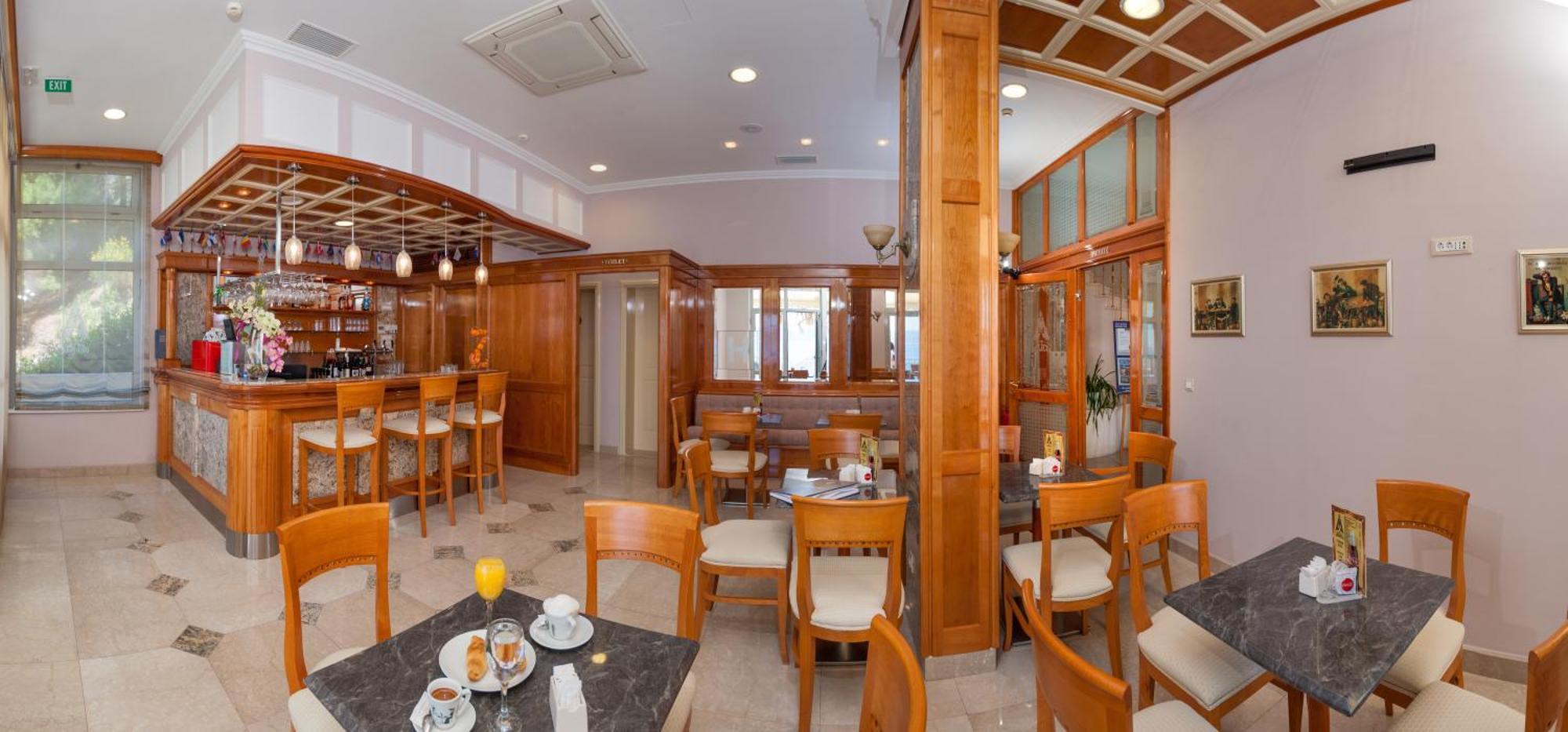 Hotel Sunceva Postelja Brela Bagian luar foto