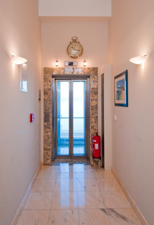 Hotel Sunceva Postelja Brela Bagian luar foto