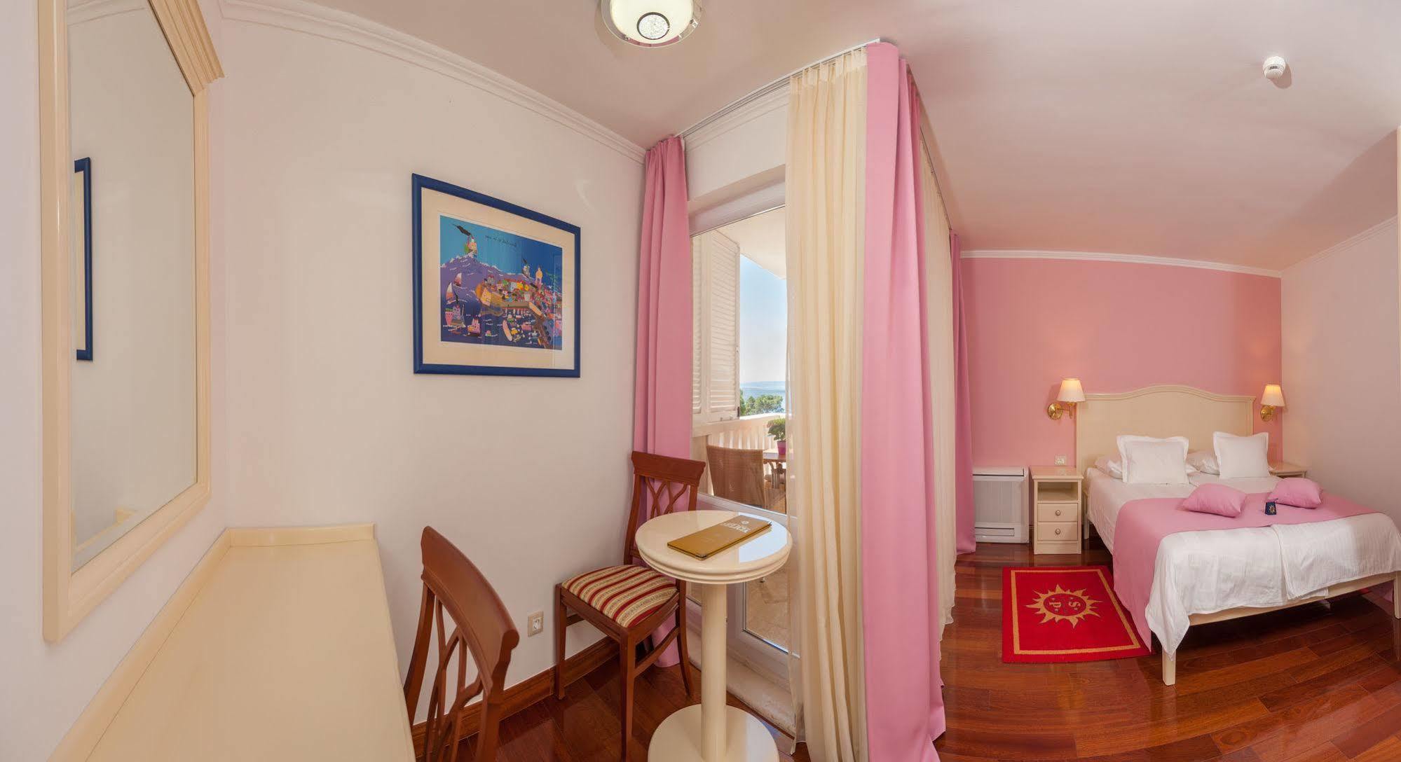 Hotel Sunceva Postelja Brela Bagian luar foto