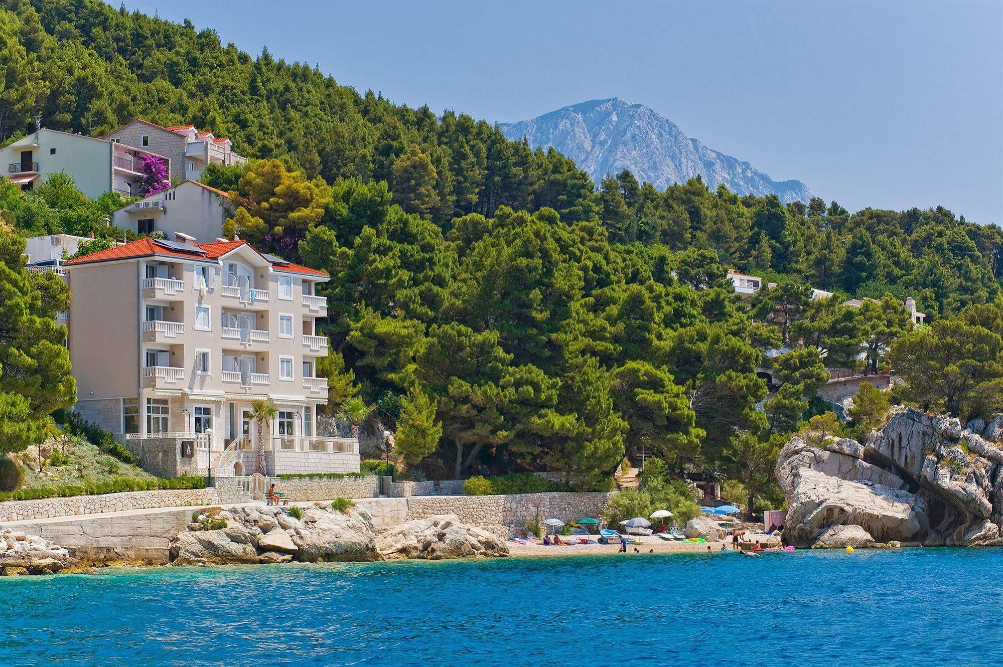 Hotel Sunceva Postelja Brela Bagian luar foto